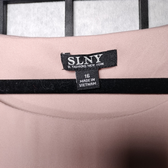 SLNY Foil Trim Asymmetrical Popover Capelet Sheath Dress Rose Gold Size 16 - Picture 6 of 6